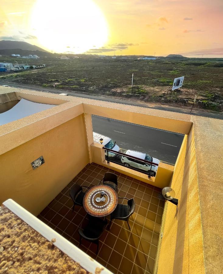 Sunset Corralejo Con Solarium Privado 科拉雷侯 外观 照片